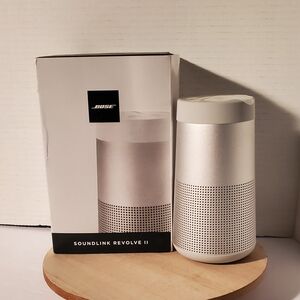 Bose SoundLink Revolve II - Elegant Silver Finish